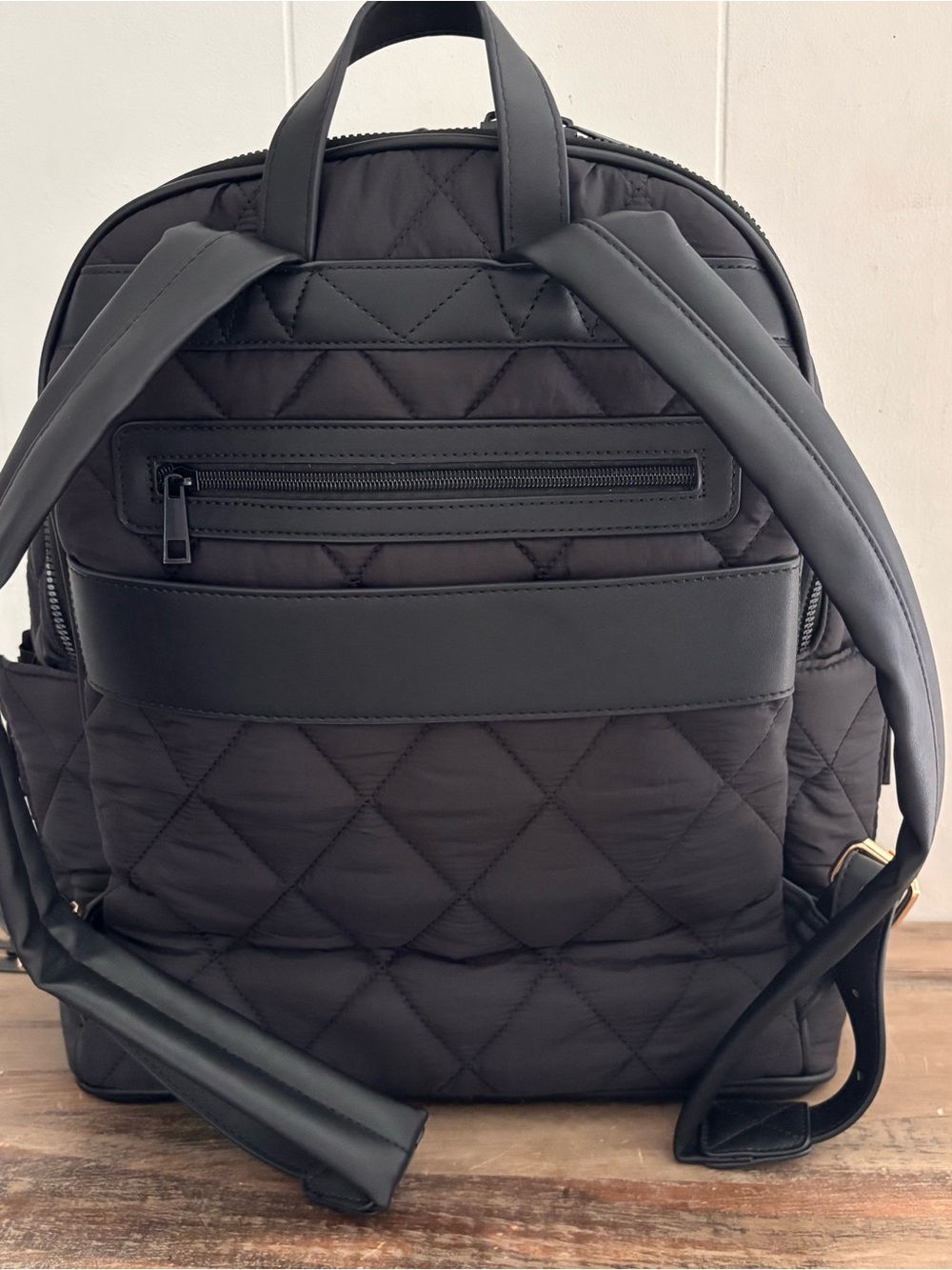 Poppy & Peonies Backpack
Black New without tags - Picture 5 of 11